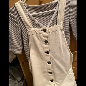 Cute short style romper!